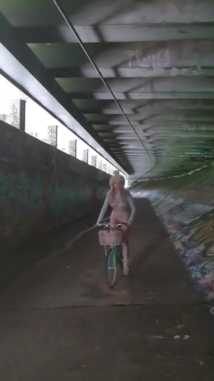 I had so much fun riding under this bridge with a tail plug in