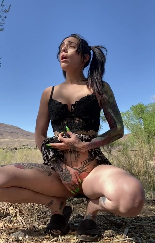 Happy dance after making myself cum in the woods :D