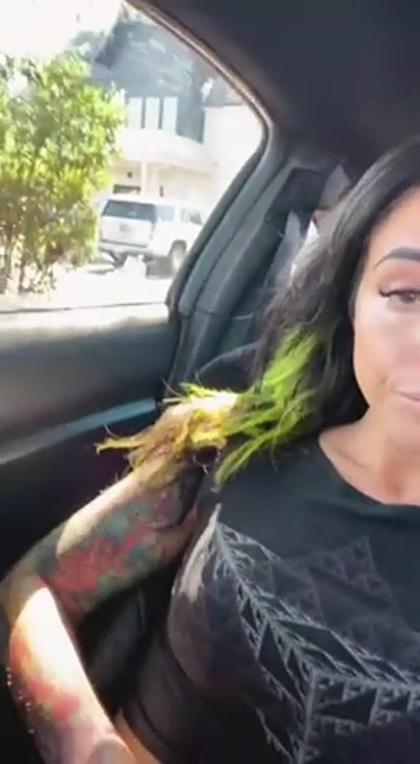 Quickie in my car before work in the parking lot… i just want my coworkers to see me ;)
