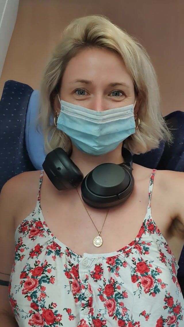 I discovered I love flashing, wanna join on my next train trip?