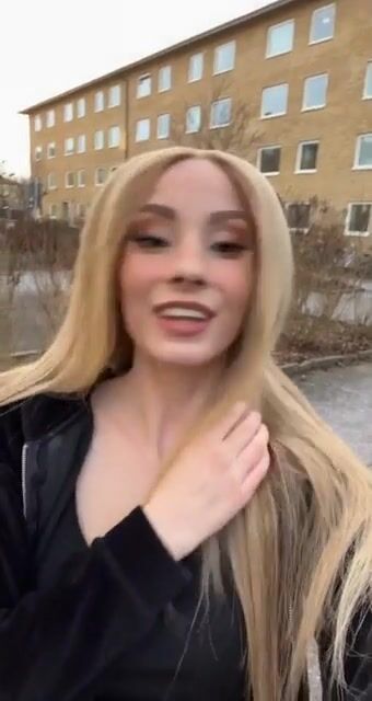 Pretty sure the neighbourhood wives hate me at this point ????????