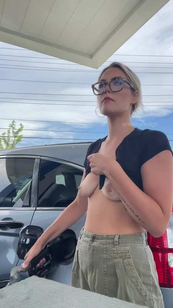 the gas station attendant didn’t mind… so I let him stare till the next car pulled up