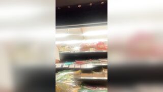Risky Situations: Grocery store flash #4