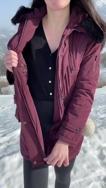 That’s how it looks like getting caught flashing outside ???? couldn’t even get my tits back in fast enough lol