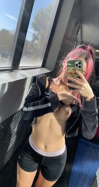 Sneaky gym flash