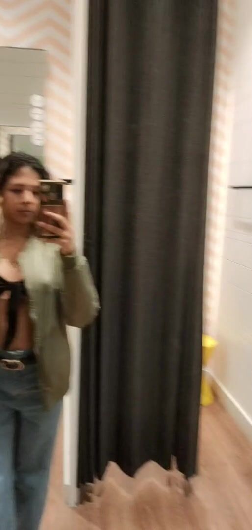 [F] they're welcome to come walk in to change and see but all you'll be looking at is me ;)