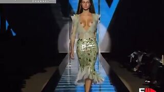 Runway Nudity: Valentino "Hot" Couture #3