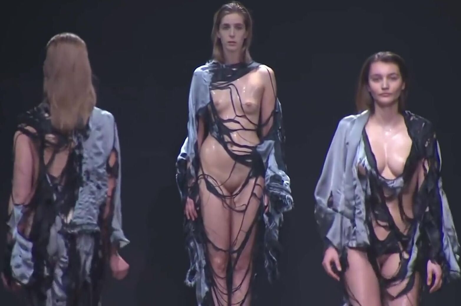 sad we couldn't get a glimpse of her nipples