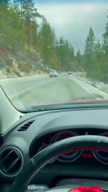 Had to flash to the other cars while I enjoyed the view ☺️