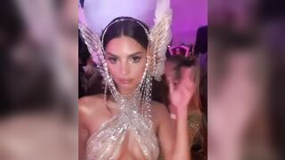 Festival and Rave Girls: Center of Attention #3