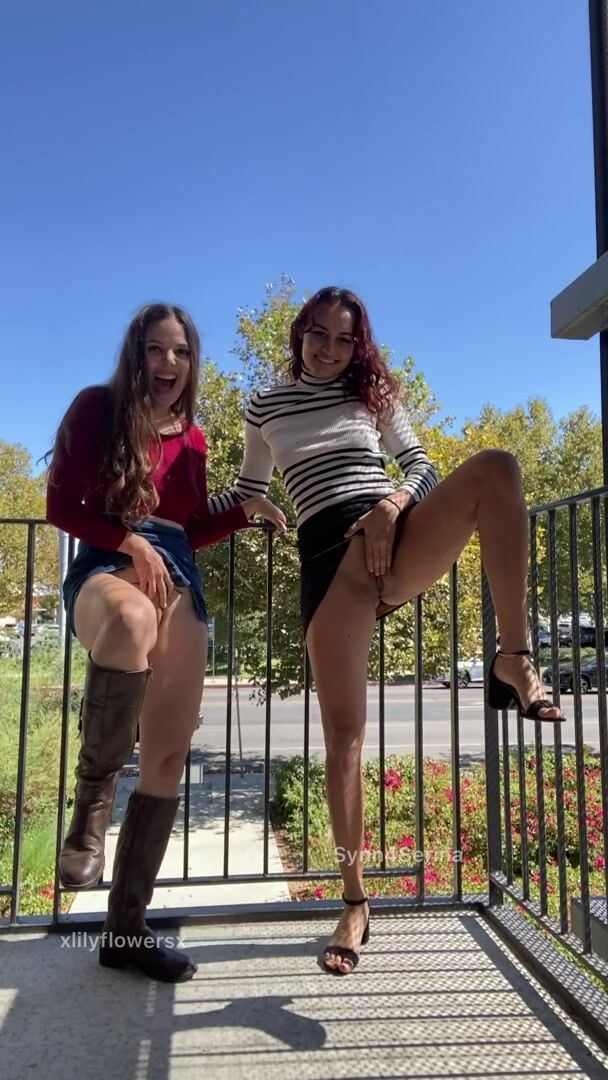 I love having my pussy licked in public