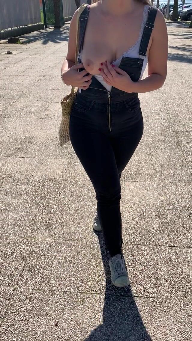 I was so shy while exposing my booby! Should I expose both of them?