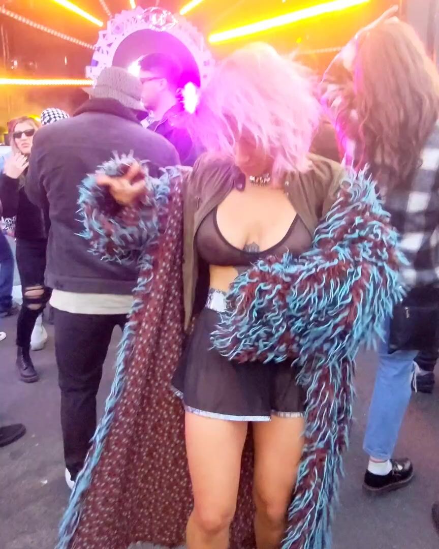 I wonder how many people noticed my top was only mesh?