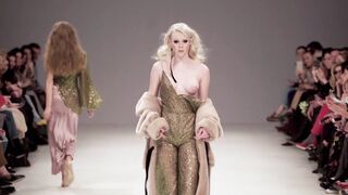 Naked on Stage: Fashion malfunction on the catwalk #3