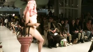 Nude on Stage: Naked Model from London Fashion Week [Different Angle] #4