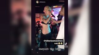 Nude on Stage: Female rapper BigKlit makes some dude kiss and lick her bush on stage #3