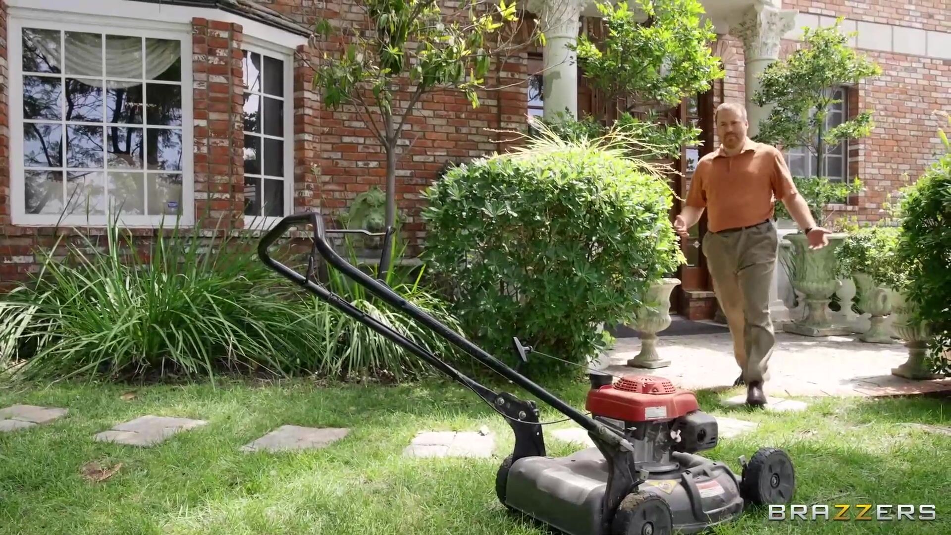 Your hair looks beautiful too