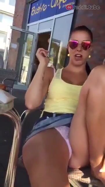 Pussy flash