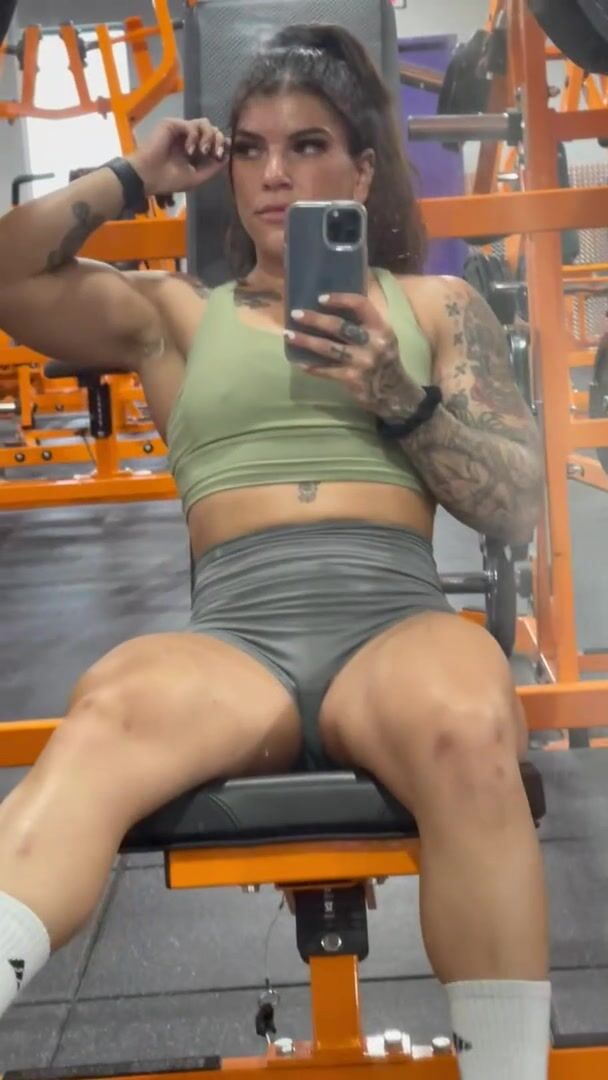 I love to show off at the gym ;)